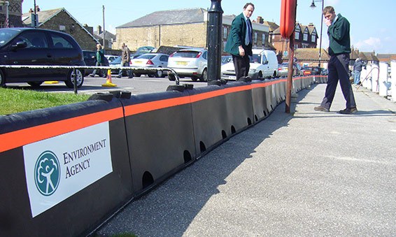 flood-defence-barrier-the-environment-agency
